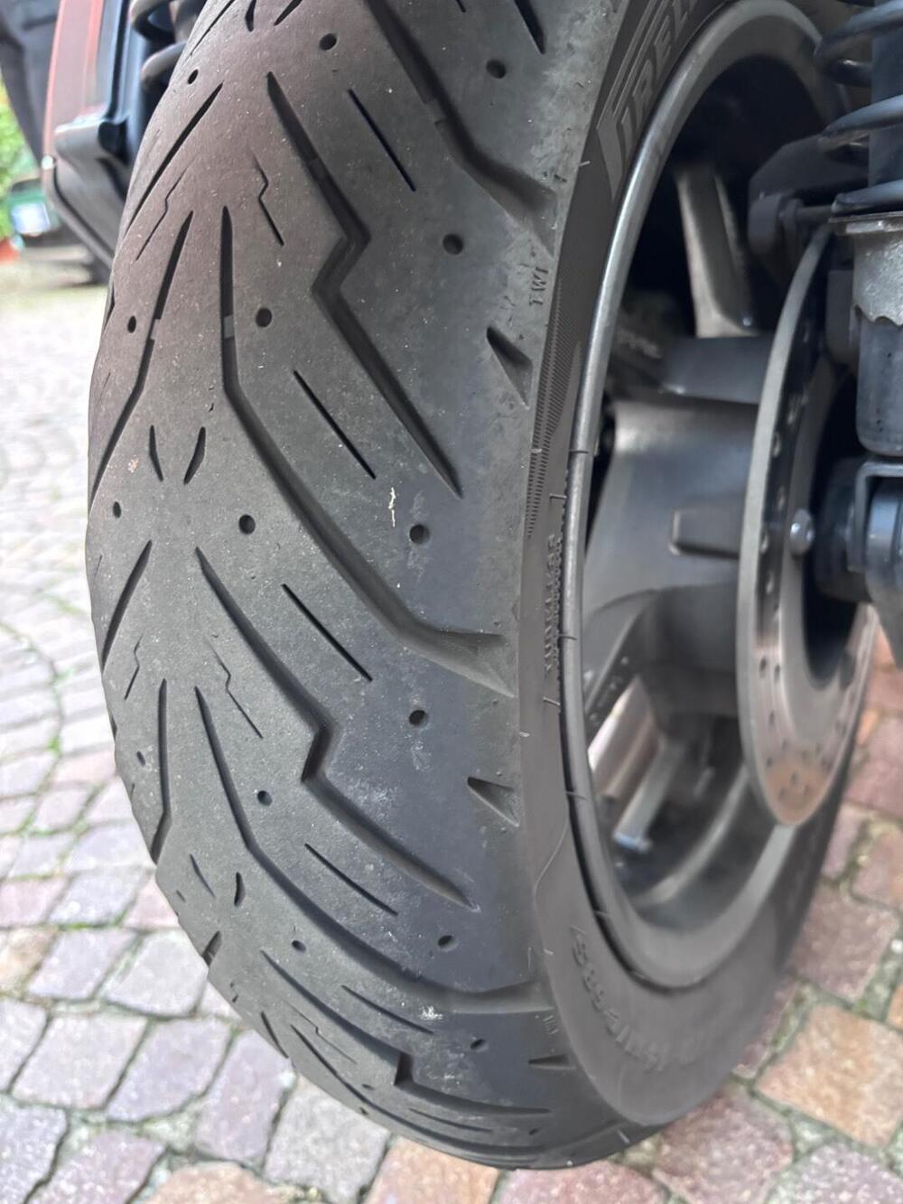 Yamaha X-Max 300 ABS (2017 - 20) (13)