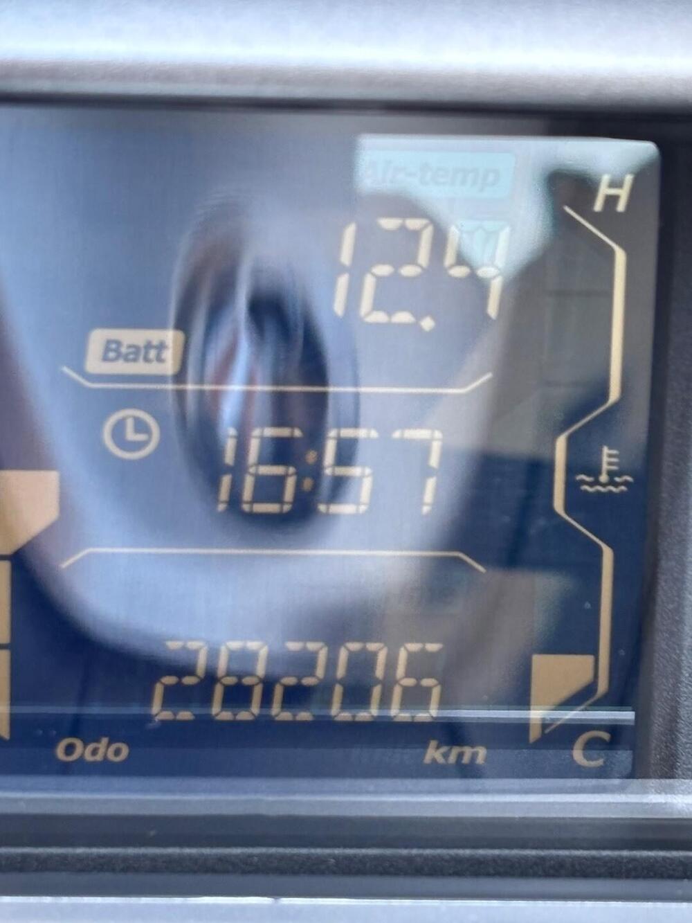 Yamaha X-Max 300 ABS (2017 - 20) (16)