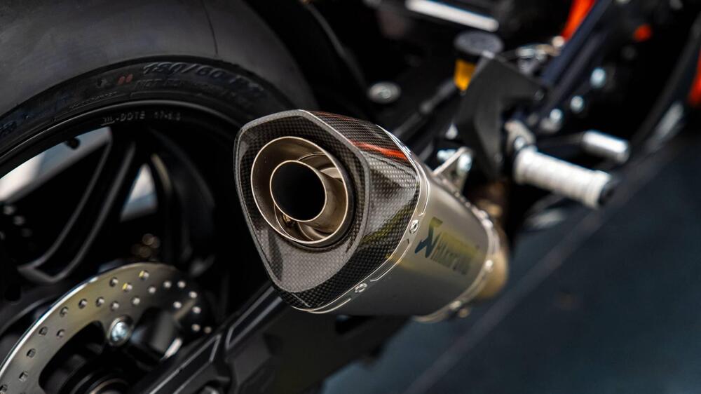 KTM RC 8C 890 (2021 - 22) (16)