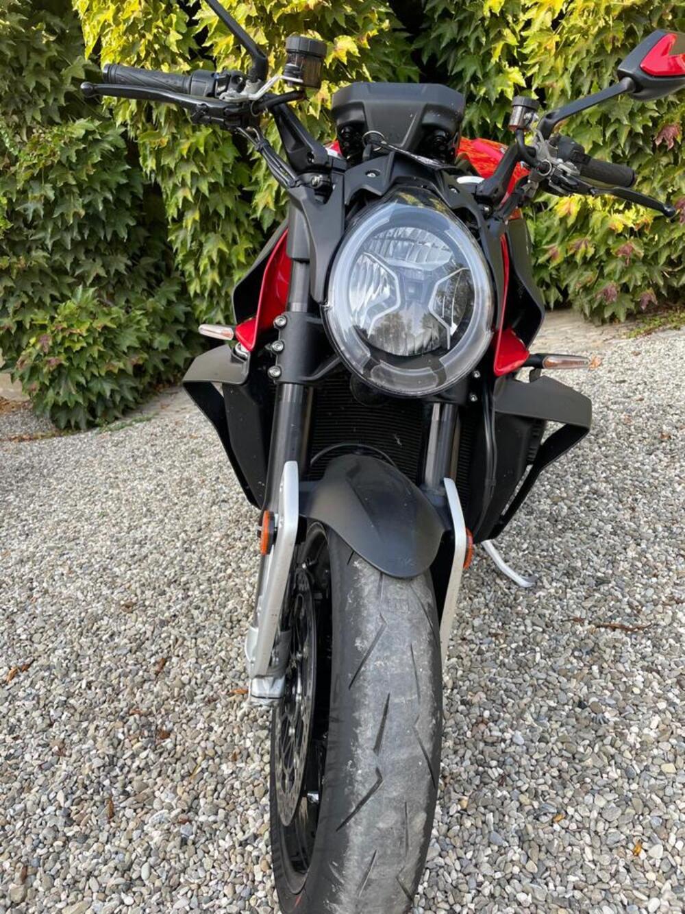 MV Agusta Brutale 1000 RS (2022 - 26) (2)