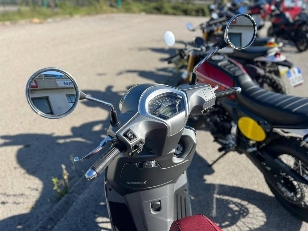 Kymco Like 125 (2021 - 26) (5)