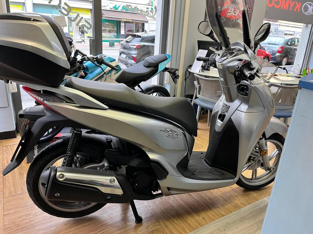 Honda SH 300 i ABS (2016 - 20) (3)