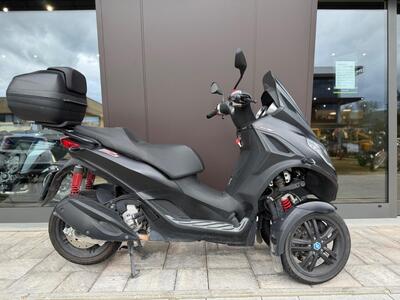 Piaggio MP3 300 ABS Hpe (2021 - 24) usata