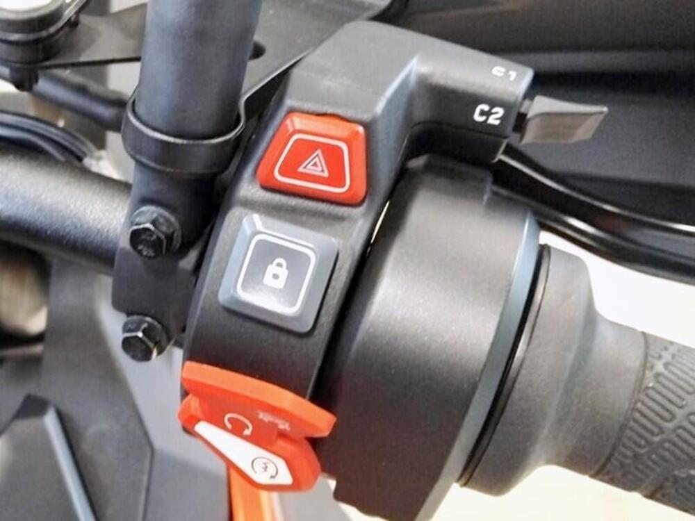 KTM 1290 Super Adventure S (2022 - 25) (2)