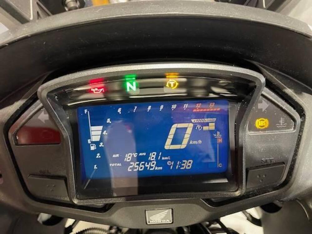 Honda Crossrunner (2017 - 20) (16)