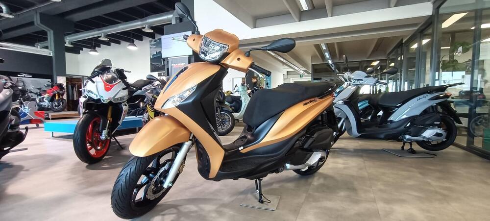 Piaggio Medley 200 S (2025 - 26) (2)