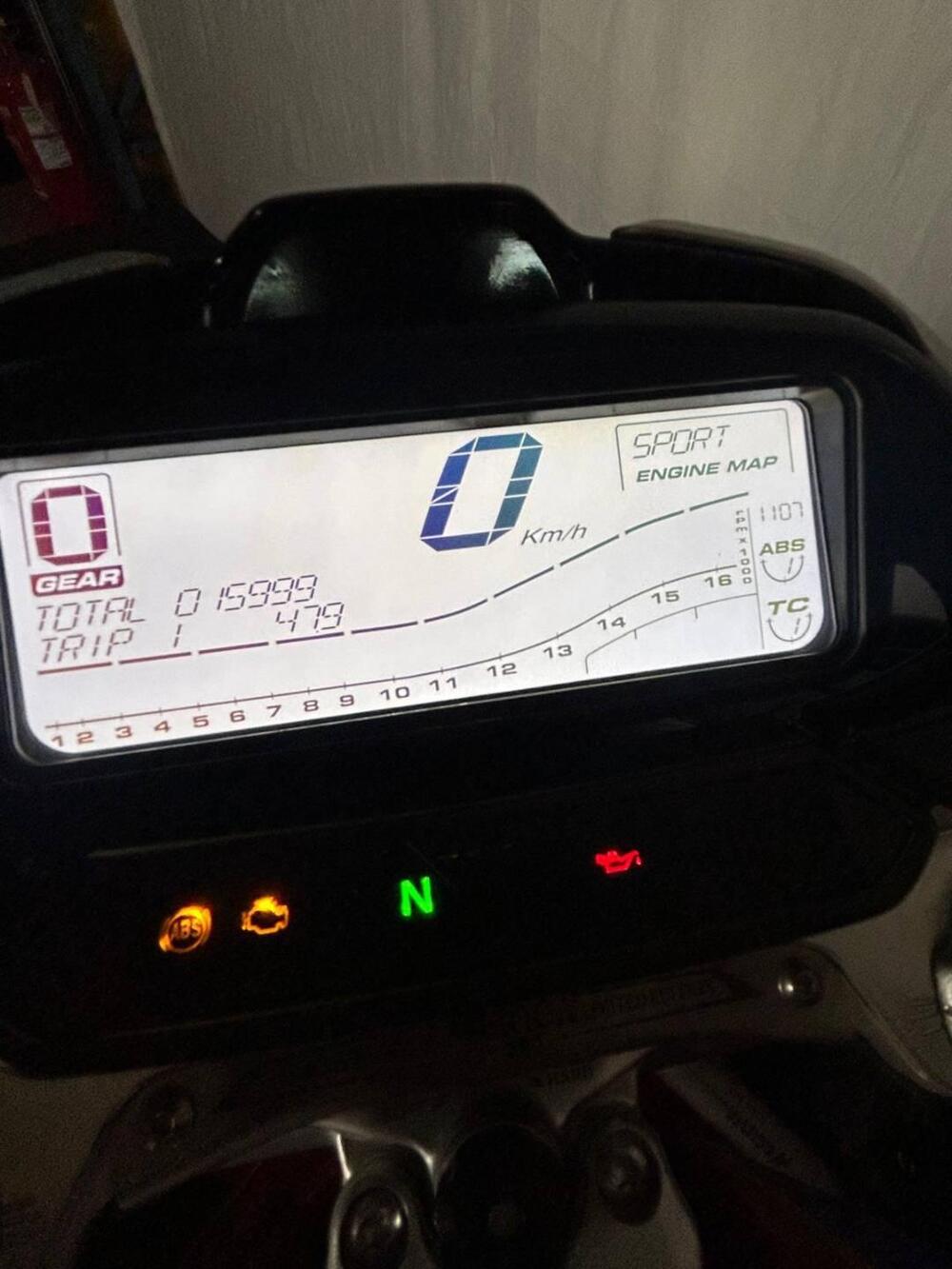 MV Agusta Dragster 800 RR America (2019) (5)