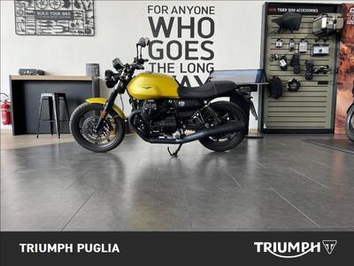 Moto Guzzi V7 Stone (2021 - 24) usata
