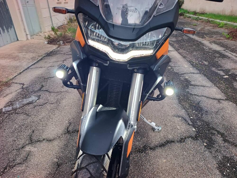 Moto Guzzi Stelvio (2024 - 25) (7)