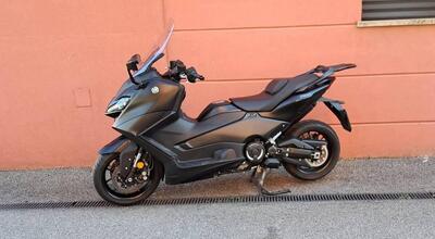 Yamaha T-Max 560 (2022 - 24) usata