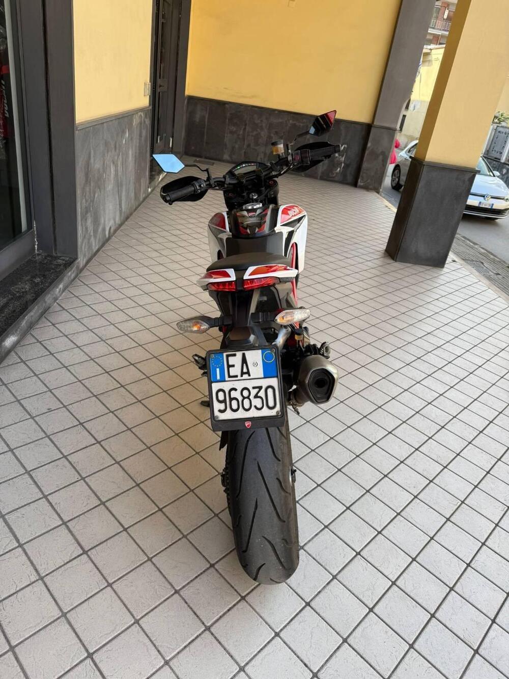 Ducati Hypermotard 821 SP (2013 - 15) (4)
