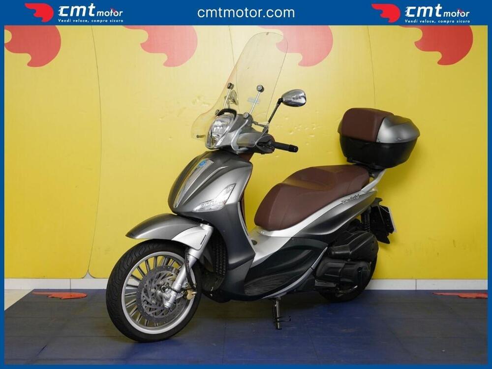 Piaggio Beverly 300 i.e. Street (2020) (3)