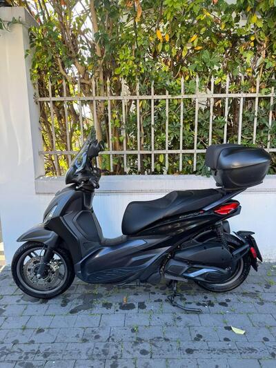 Piaggio Beverly 300 S ABS-ASR (2021 - 25) usata
