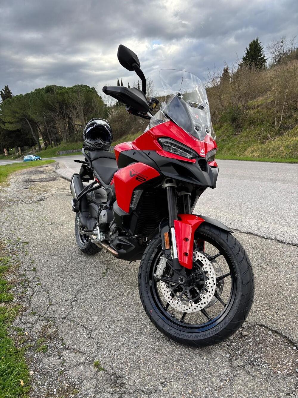 Ducati Multistrada V2 (2025)