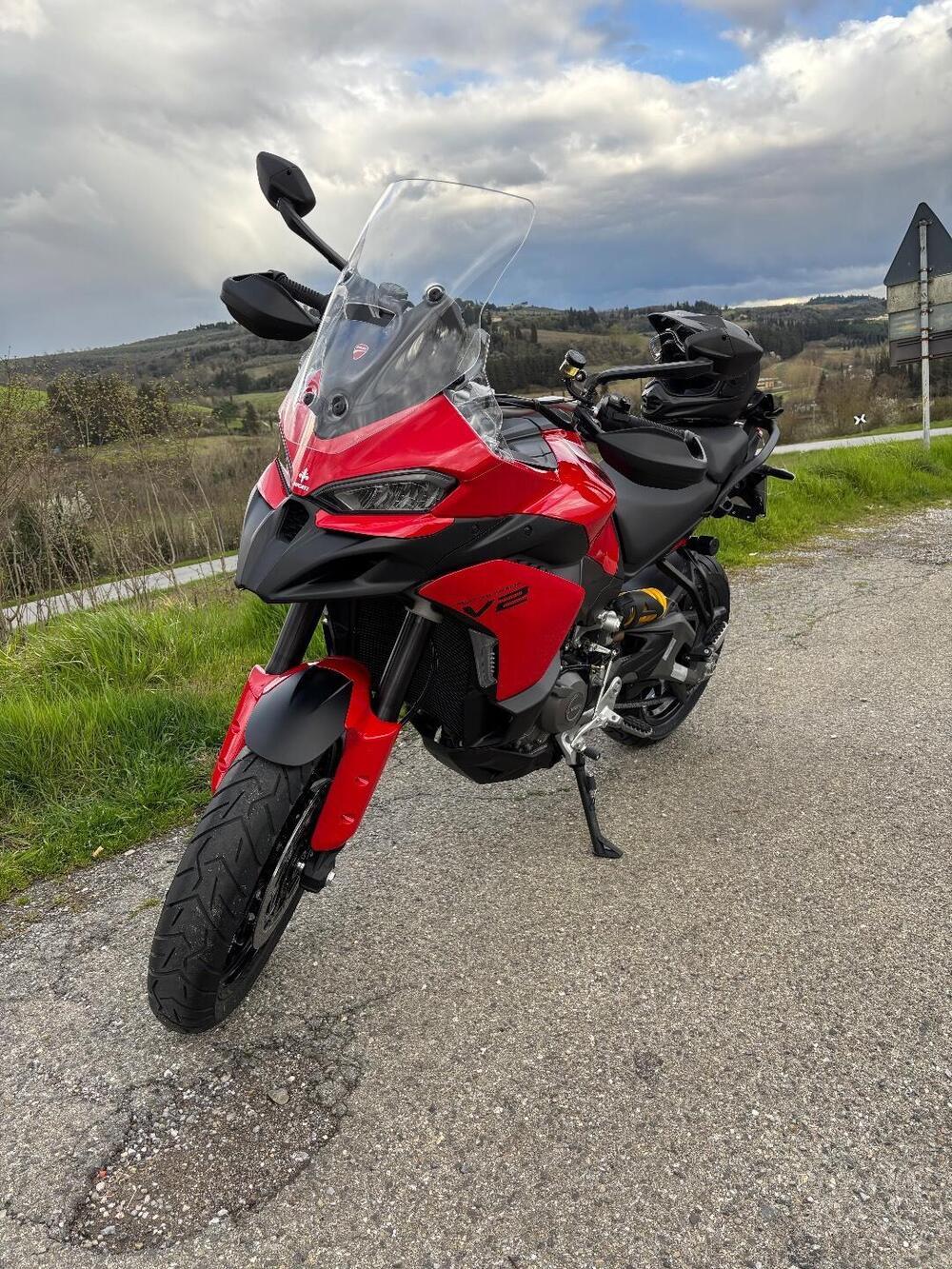 Ducati Multistrada V2 (2025) (2)