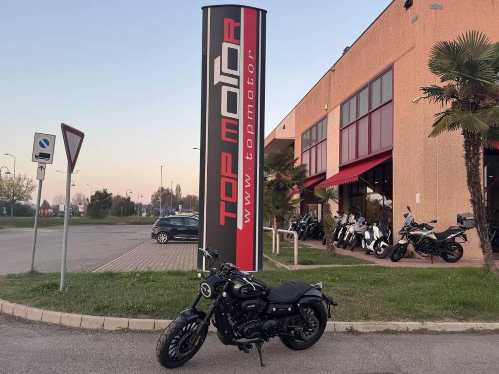 Keeway Motor V302 C (2022 - 26) (11)