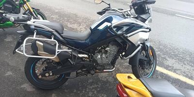 CFMOTO 800MT Touring (2022 - 25) usata