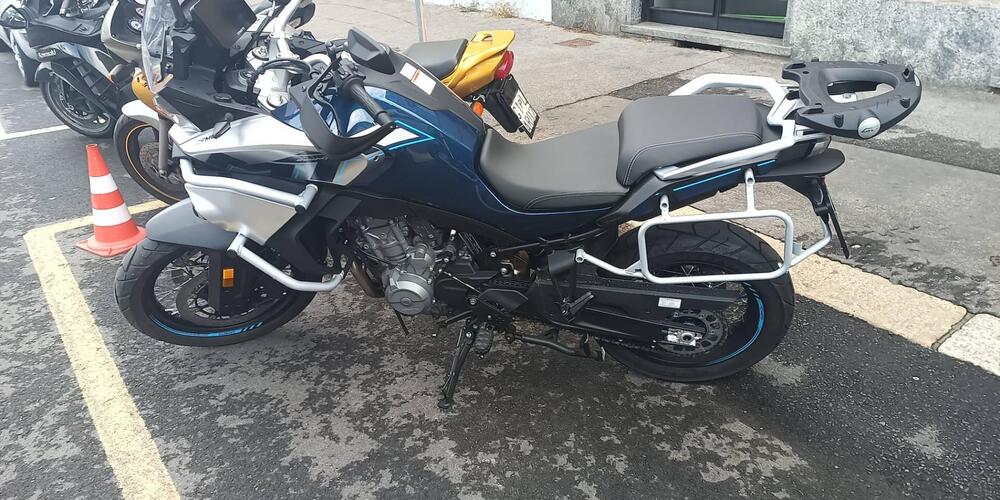 CFMOTO 800MT Touring (2022 - 26) (2)