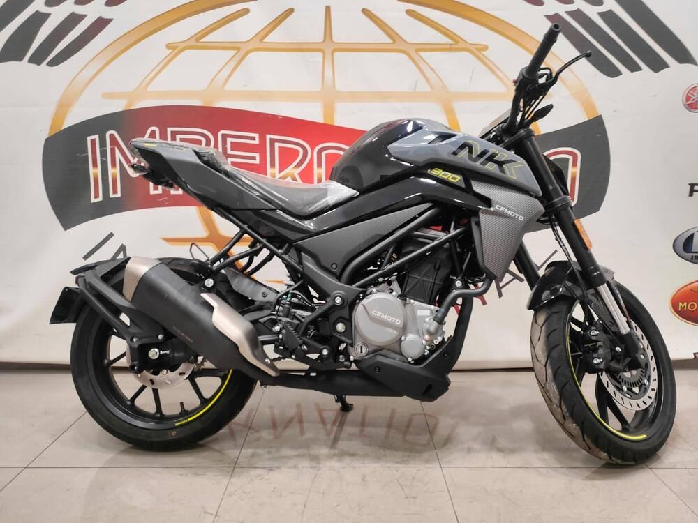 CFMOTO 300NK (2021 - 26) (2)