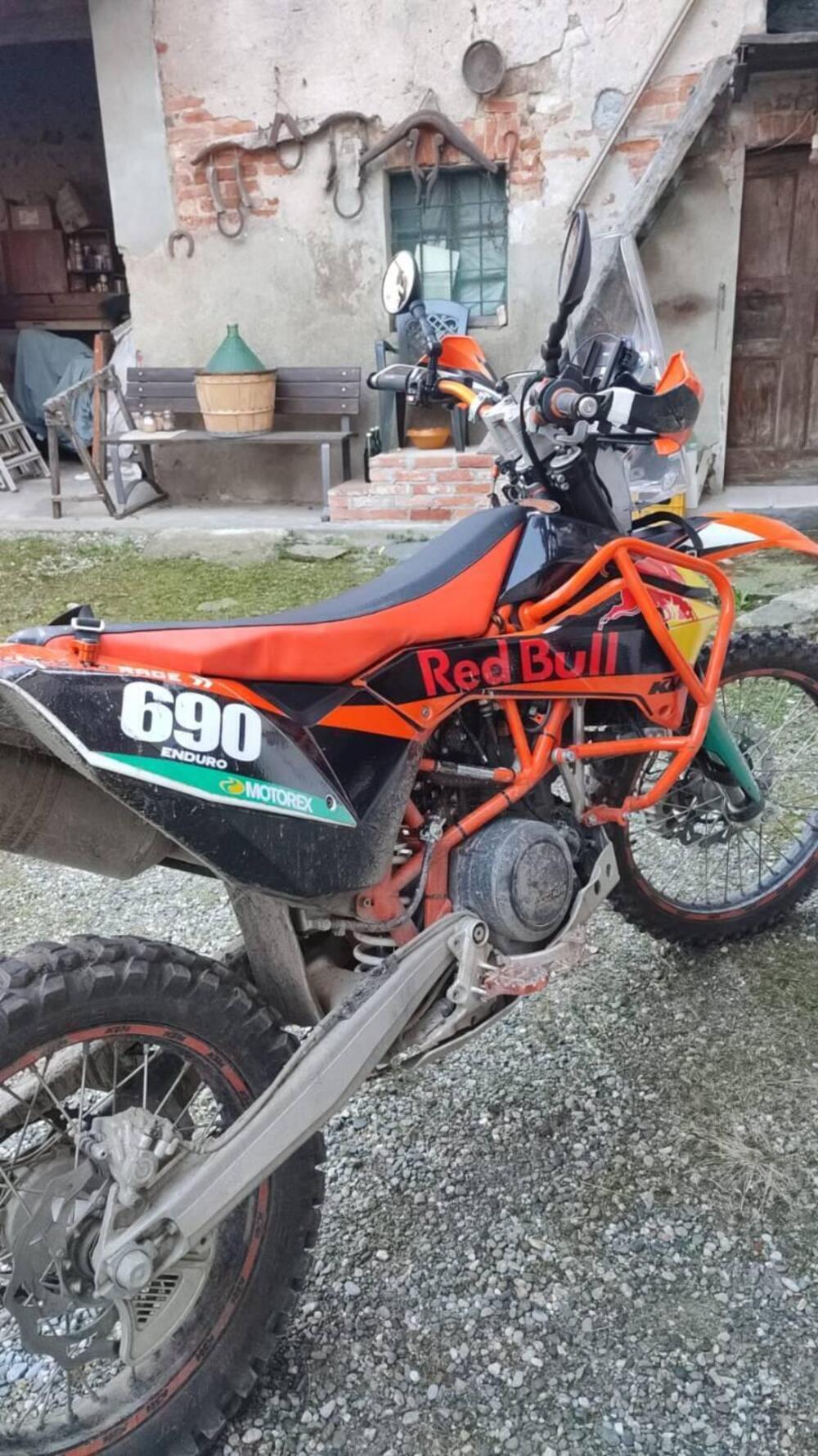 KTM 690 Enduro R (2012 - 17) (6)