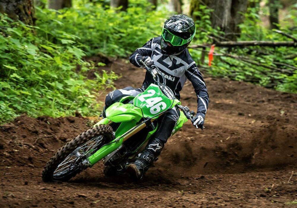 Kawasaki KX 250 (2025) (2)