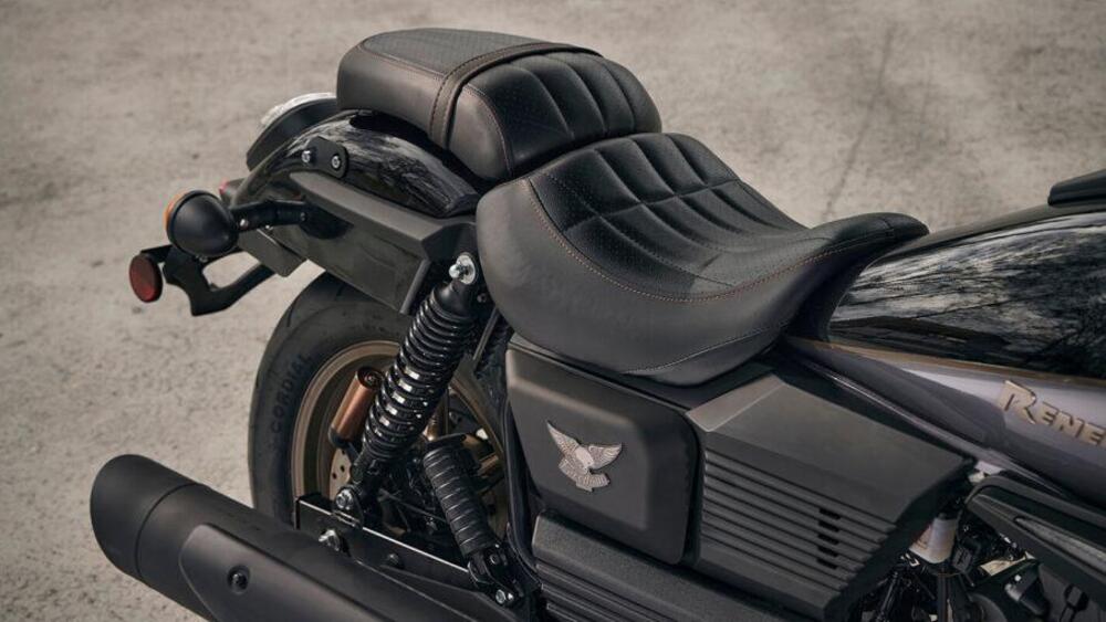 Um Italia Renegade Freedom 300 (2025 - 26) (4)