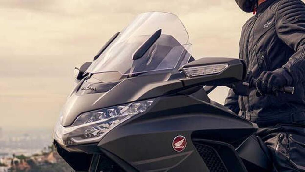 Honda GL 1800 Gold Wing DCT (2020) (4)