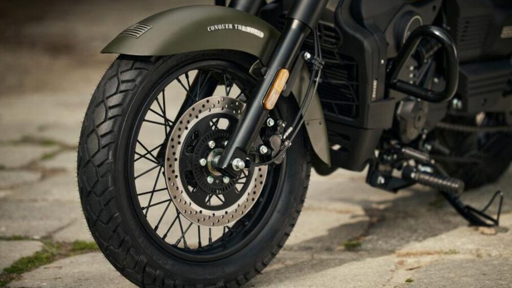 Um Italia Renegade Commando 300 (2025 - 26) (4)