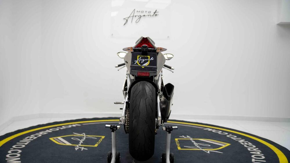 Aprilia RSV4 R (2009 - 12) (3)