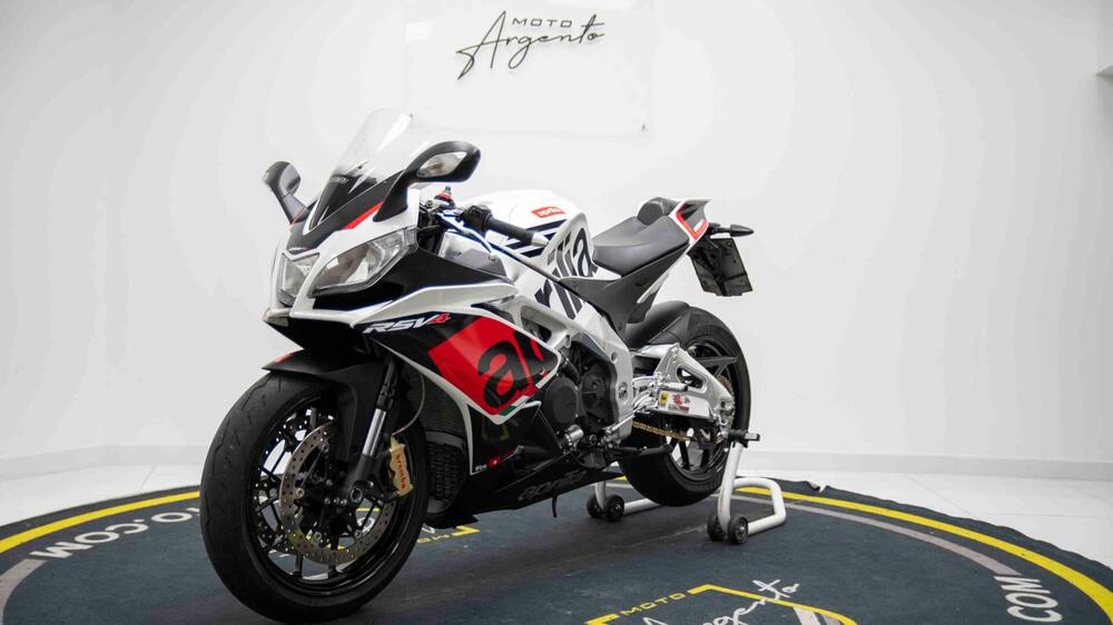 Aprilia RSV4 R (2009 - 12) (6)
