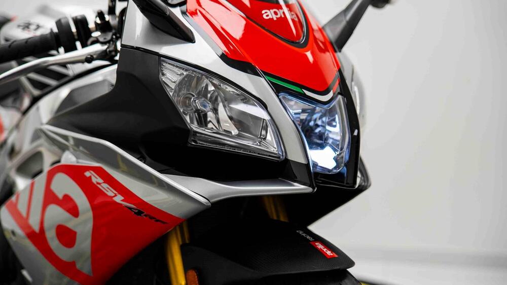 Aprilia RSV4 RF (2017 - 19) (17)