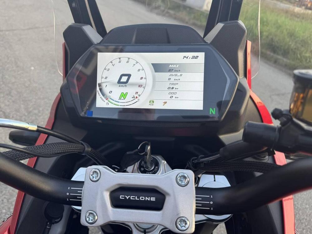 Cyclone RX650 (2025 - 26) (4)