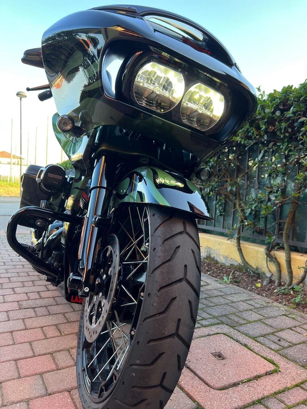 Harley-Davidson Road Glide (2022) (2)