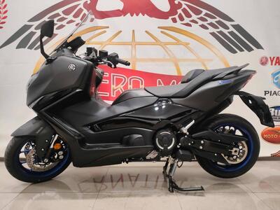 Yamaha T-Max 560 (2022 - 24) usata