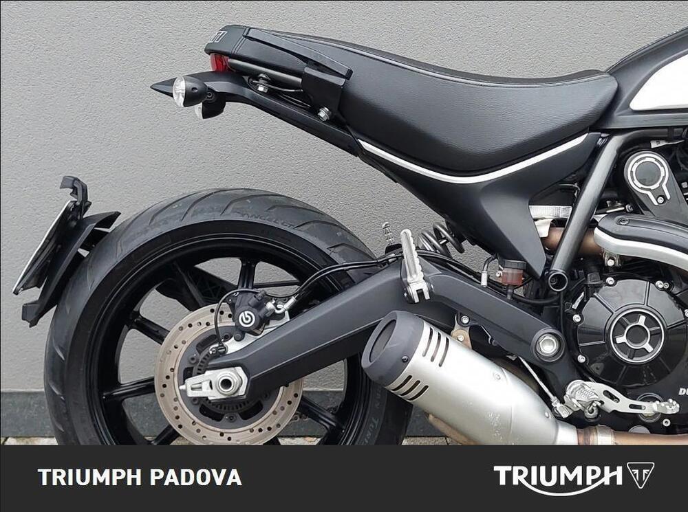Ducati Scrambler 800 Icon Dark (2021 - 22) (2)