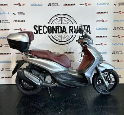 Piaggio Beverly 350 SportTouring ie ABS (2011 - 17) usata