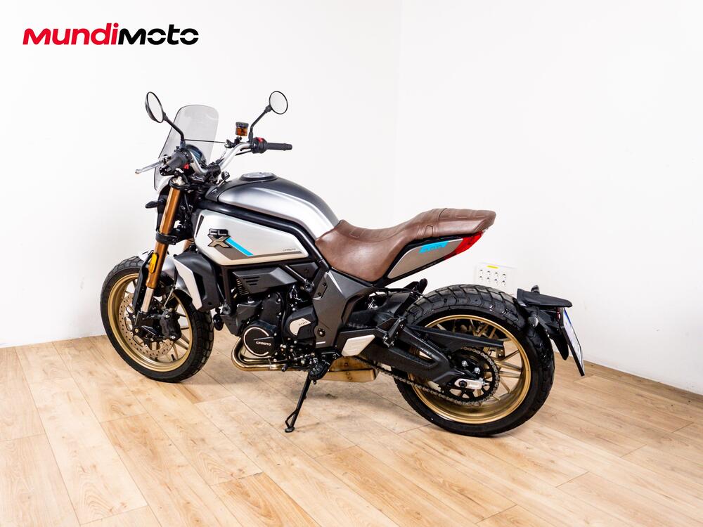 CFMOTO 700CL-X Sport (2022 - 26) (7)