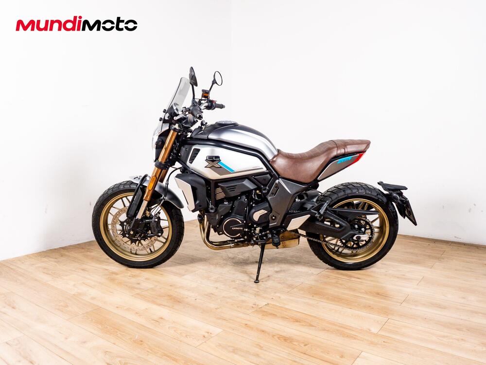 CFMOTO 700CL-X Sport (2022 - 26) (6)