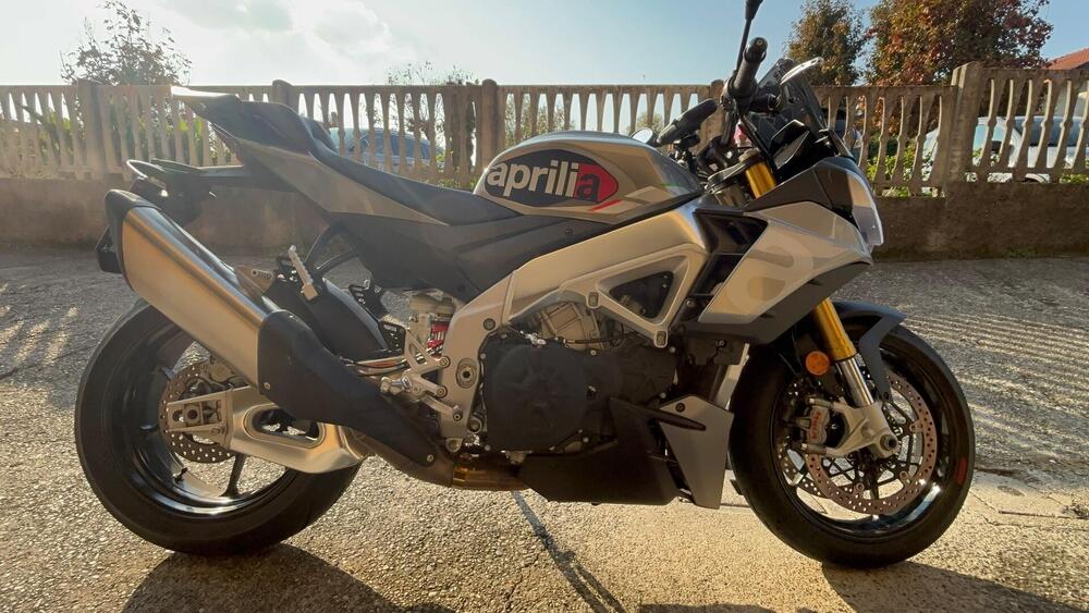 Aprilia Tuono V4 (2021 - 24) (2)