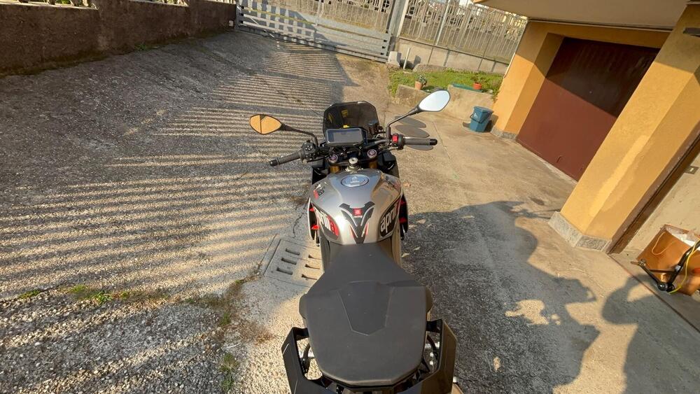 Aprilia Tuono V4 (2021 - 24) (5)