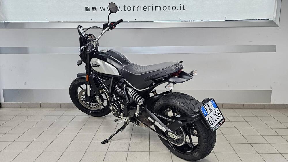 Ducati Scrambler 800 Icon Dark (2021 - 22) (5)