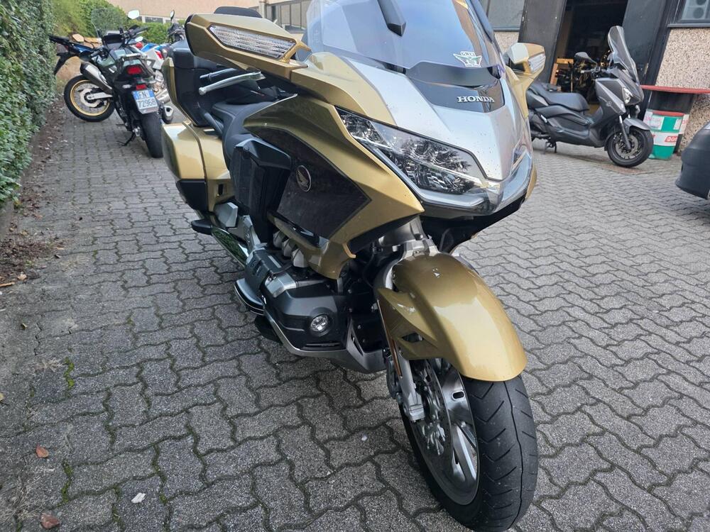 Honda GL 1800 Gold Wing Tour 50° Anniversario (2025) (6)