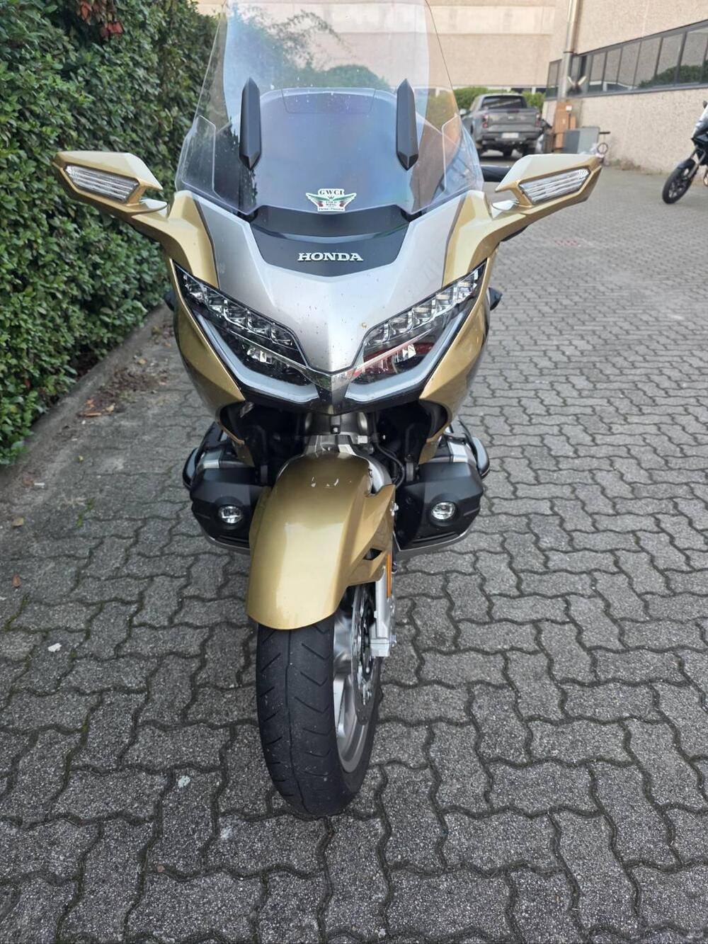 Honda GL 1800 Gold Wing Tour 50° Anniversario (2025) (7)