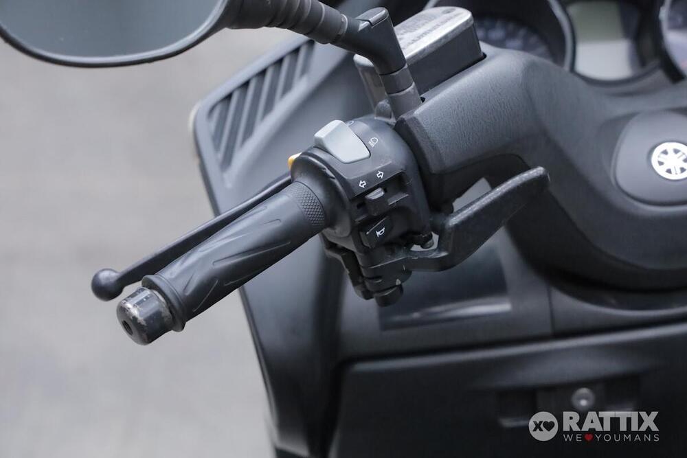 Yamaha Majesty 400 (2004 - 08) (11)