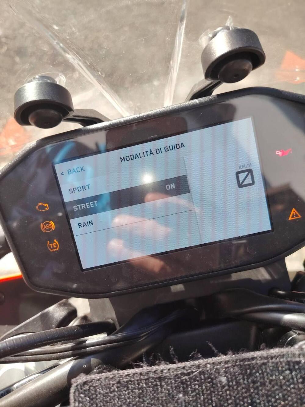 KTM 790 Duke L (2023 - 24) (6)