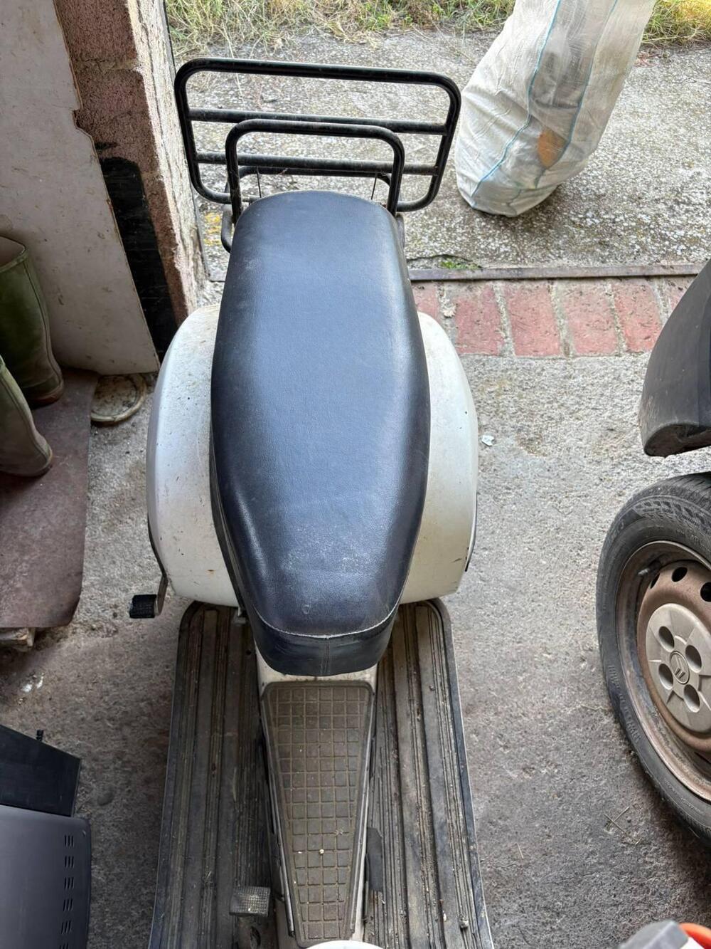 Piaggio Vespa 125 PX (6)