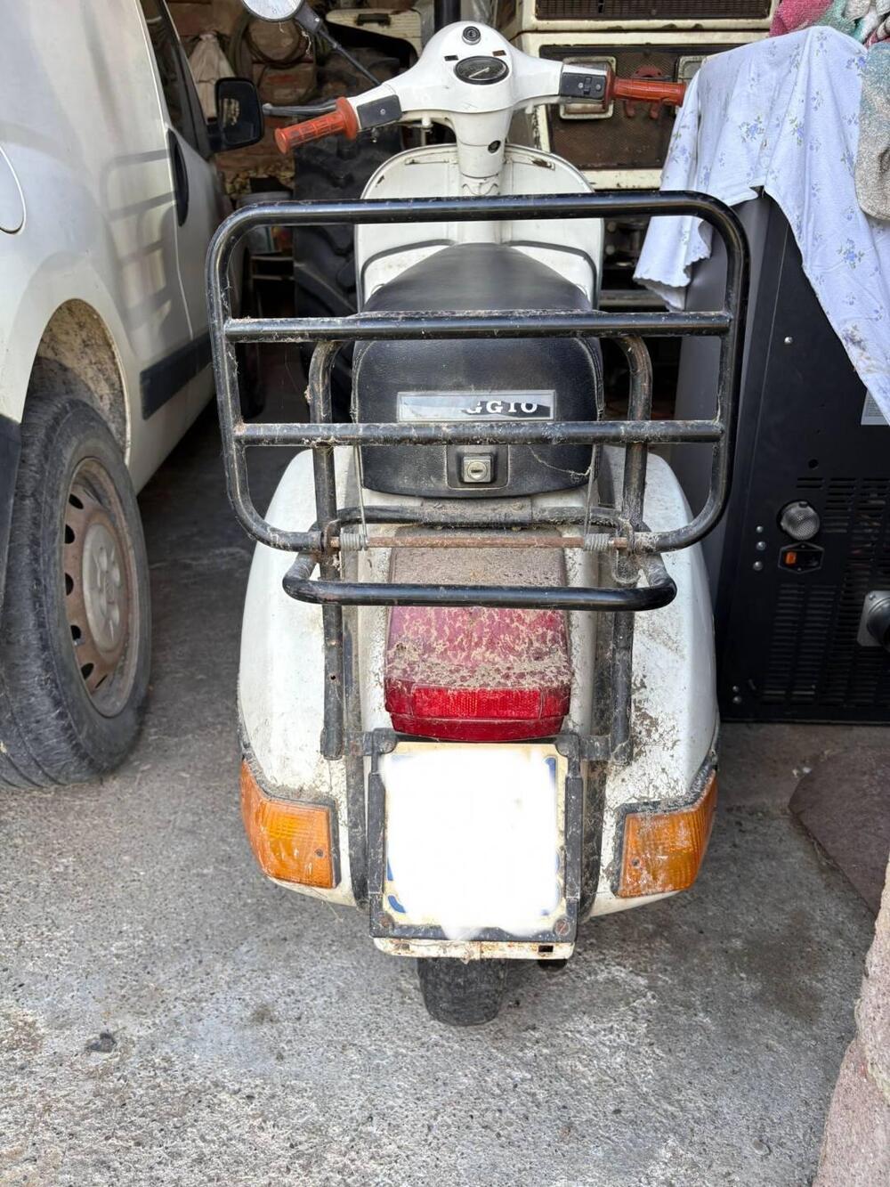 Piaggio Vespa 125 PX (8)