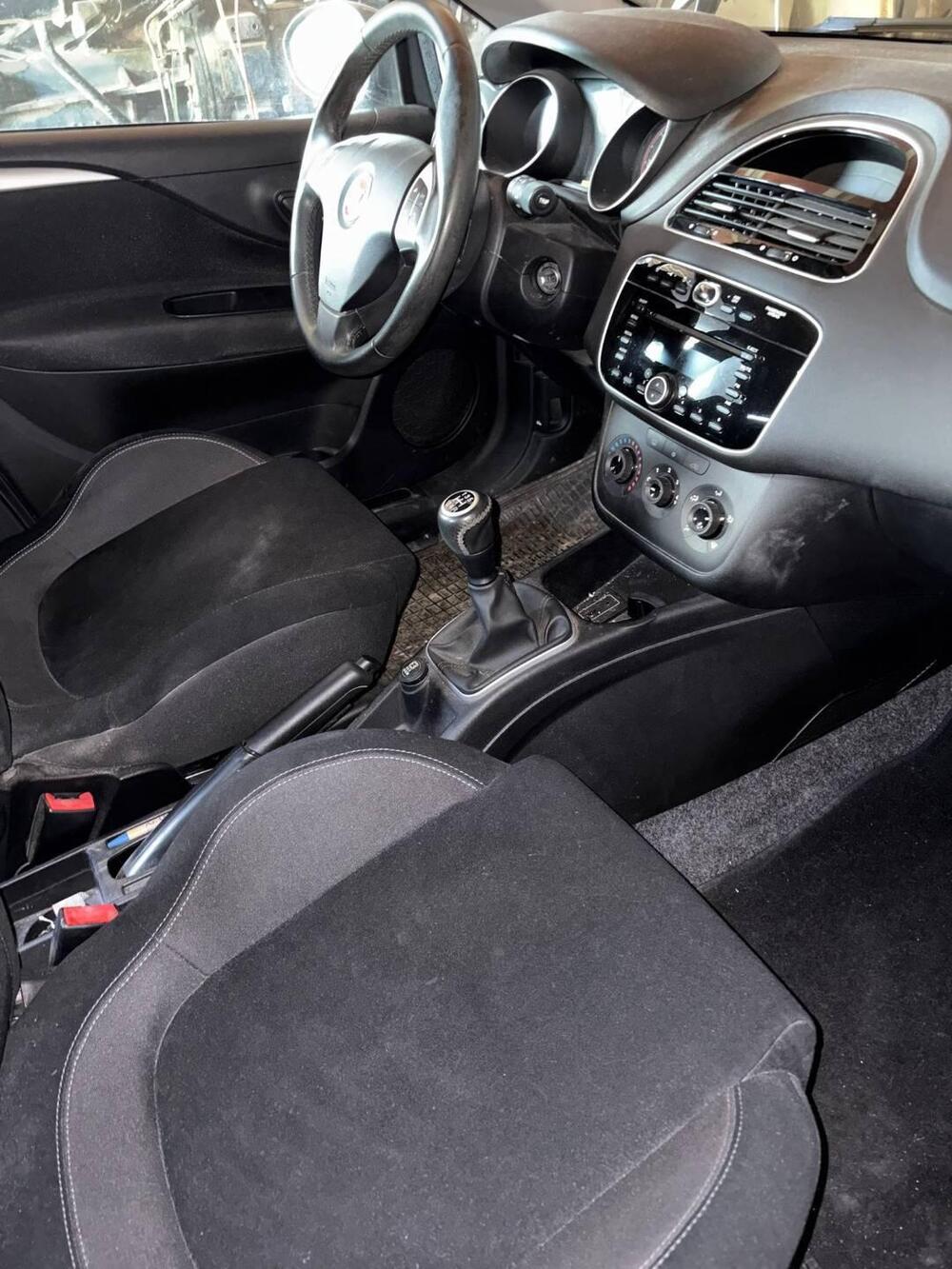 Fiat Punto usata a Perugia (12)