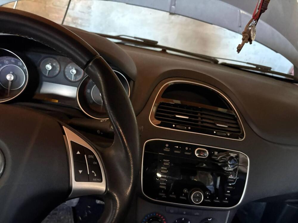 Fiat Punto usata a Perugia (18)