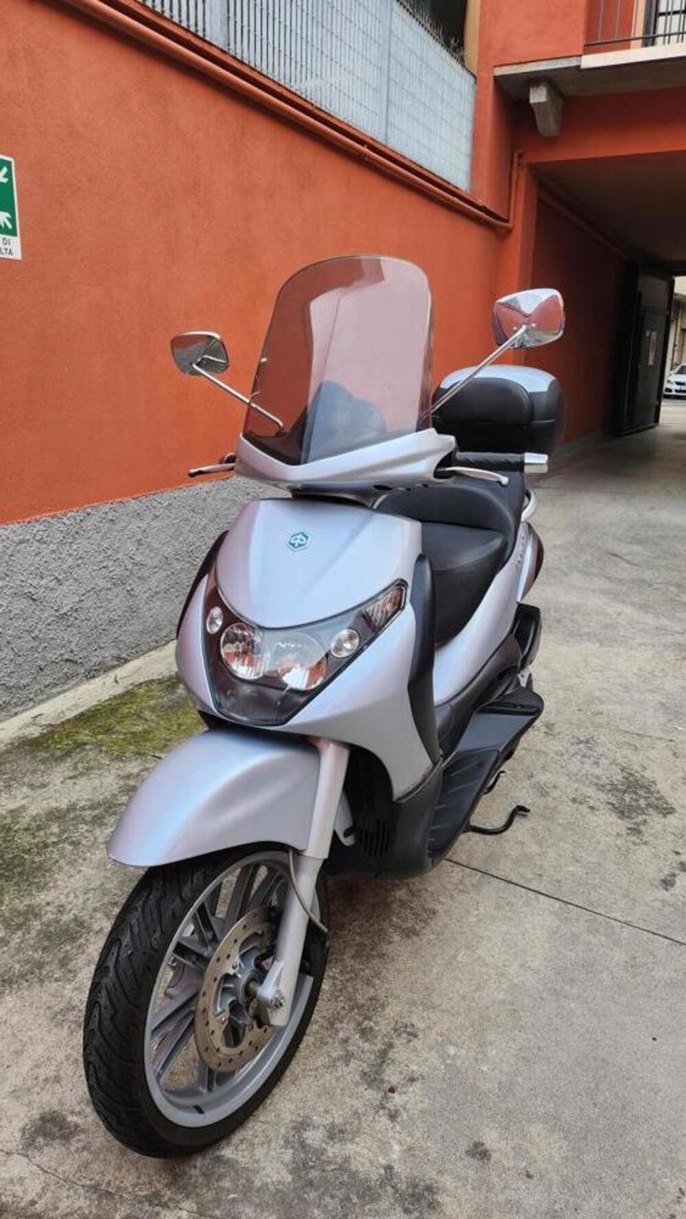 Piaggio Beverly 250 (2004 - 05) (3)